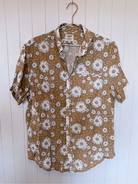 Men's Retro Daisy Lightweight Button-Down